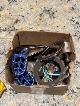 Husqvarna CR 125 1999 díly - 11