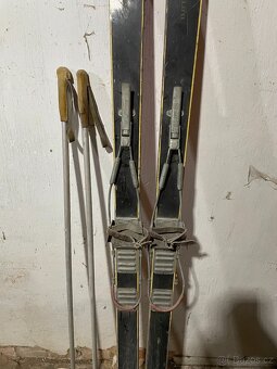 Prodám troje historické lyže - 11