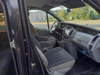 Opel Vivaro - 11