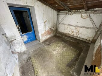 Prodej podílu 1/2 rodinného domu o velikosti 141 m², pozemek - 11