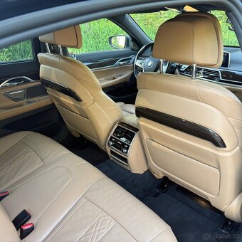 BMW 750d xDrive Limousine, krásné, nové v ČR, 1. majitel - 11