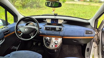 Lancia Phedra 2,2 HDi 125 kw bi-turbo - 11