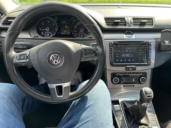 Volkswagen Passat b7 2.0tdi 103kw cr highline - 11