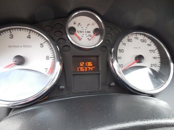 Prodám Peugeot 207 kabriolet 1.6,88kw - 11