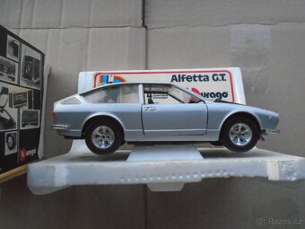 Stará Hračka Burrago Alfa - 11