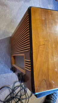 Rádio Tesla 605A - 11