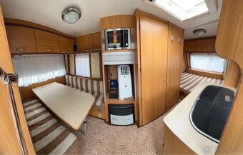 Prodám karavan přívěs Burstner r.v. 2011 - 11