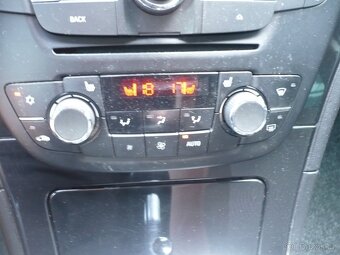 Opel  Insignia 2.0 CDTi - 11