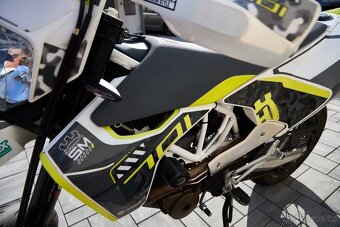 Husqvarna 701 Supermoto 2018 - 11