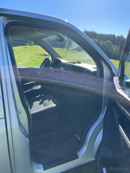 Prodám Volkswagen Caravelle - 11