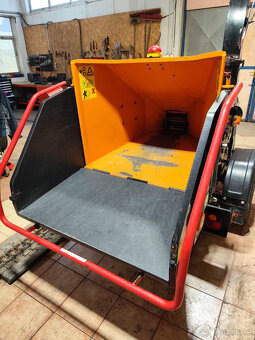 Štepkovač Forst, drtí do 16cm priemeru. - 11