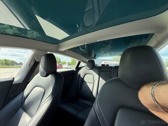 Tesla model 3 - 11