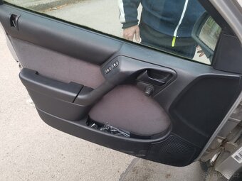 Prodám Citroen Xantia 2.0 HDi 1999 80kw Typ X 1RHZ F - 11