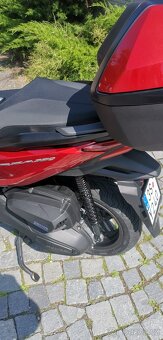 prodám zánovní Honda Forza 350 Smart top box - model 2025 - 11