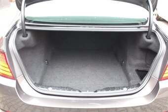 BMW Řada 5 3,0 D NAVI / XENON / 180kW / 2010 - 11