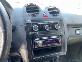 VOLKSWAGEN CADDY 1,6 TDI - 11