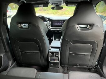 ŠKODA OCTAVIA IV RS (v záruce) - 11