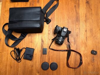 Canon EOS 250D+ blesk + stativ + brašna - 11