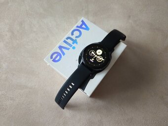 Chytré hodinky Samsung Galaxy Watch Active40mm černé krásné - 11