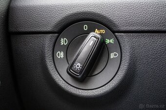 Škoda Octavia Combi 2.0 STYLE - 11