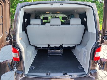 VW T5 CARAVELLE 2.0 TDI COMFORTLINE, 148 200 KM, 2x ŠOUPAČKY - 11