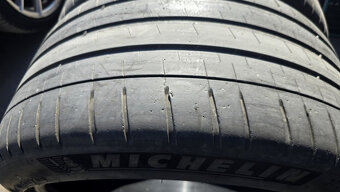 Letní pneu 275/35/19 Michelin - 11