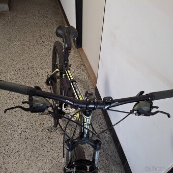 Author Solution 27,5 - 11