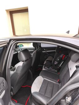 Škoda Octavia RS 2.0 tfsi - 11