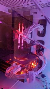 PC - AMD Ryzen 5 1600,32GB RAM, 3,2GHz, GTX 1080 Monitor - 11
