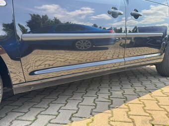 Volkswagen Caddy 1,6 TDI 75 KW 2X KOLA - 11