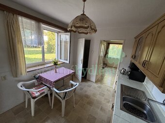 Prodám rodinný dům v klidné lokalitě- nemovitost lze ihned u - 11
