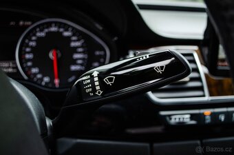 Audi A8 3.0 TDI V6 DPF clean diesel quattro tiptronic - 11