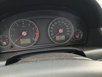 Ford Mondeo 1.8 benzín - 11