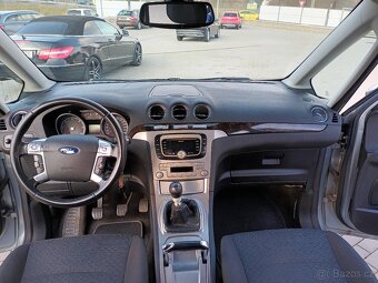 Ford Galaxy 2,0 TDCi 103kW,Ghia,7MÍST,TAŽN - 11