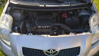 Toyota Yaris 1.3 VTT-i - 11