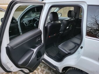Mitsubishi Outlander 2.2 130kw 4x4, plná servisní knížka - 11