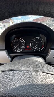 BMW E90 318d – 2006 – 318d (90 kW) - 11