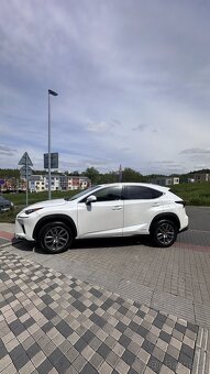 Lexus NX 300 - 11