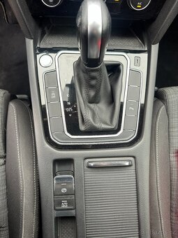 Passat 2.0 TDi 110 kW, DSG, LED, nový servis i rozvody - 11