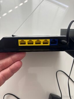 Kompletní PC/wifi router - 11