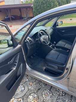 Hyundai ix20 1.4i benzín - 11