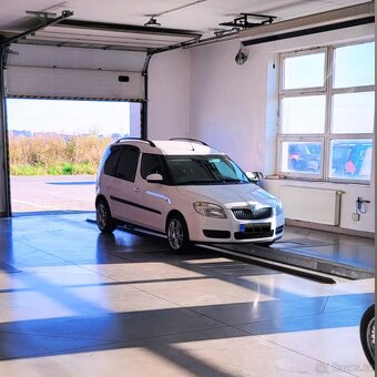 Škoda Roomster 1.4i STK, výhřev, tažné, tempomat - 11