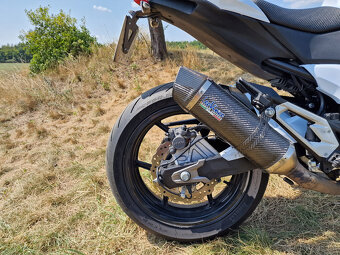 Kawasaki Z800E – 78 kW – bílá perleť + LeoVince – TOP stav - 11