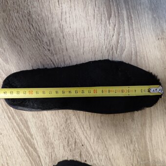 Krásné Zimní boty, sněhule zn. BAŤA vel. 37 - 38 - 11