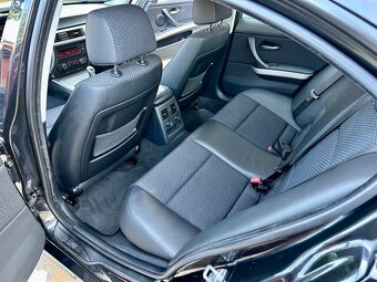 BMW Řada 3,  318i 105 KW Sedan - 11