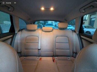 AUDI A4 AVANT 3.0 TDI V6 S-LINE – částečně garážované - 11