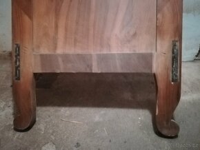 Starožitný nábytek - 11