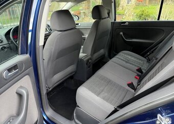 Volkswagen Golf Plus 1,6i pravid.servis , tempomat benzín - 11
