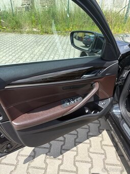 BMW 530 D  XDRIVE-3,0d/195kW - 11