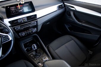 BMW X1 xDrive 20i A/T - 11